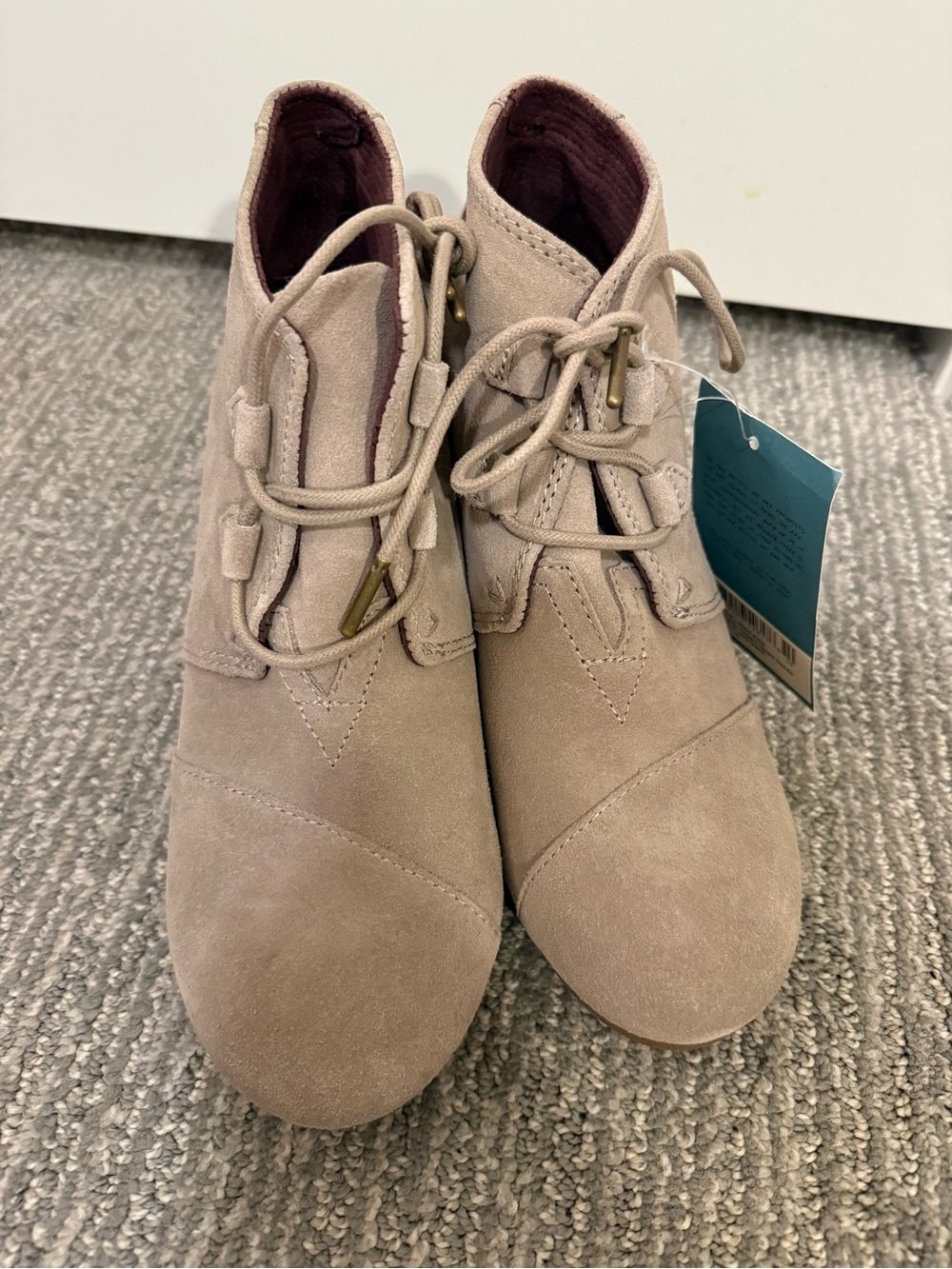 TOMS Kala Desert Taupe Suede Wedge Ankle Booties Women’s Size 10 Lace Up NWT